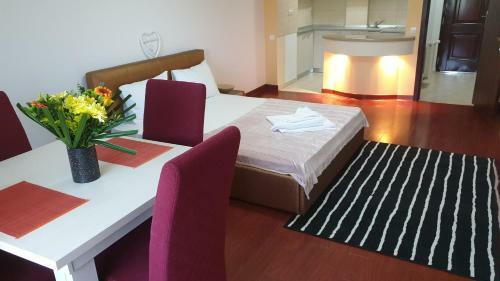 Divan Residence Apartments
