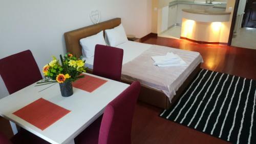 Divan Residence Apartments