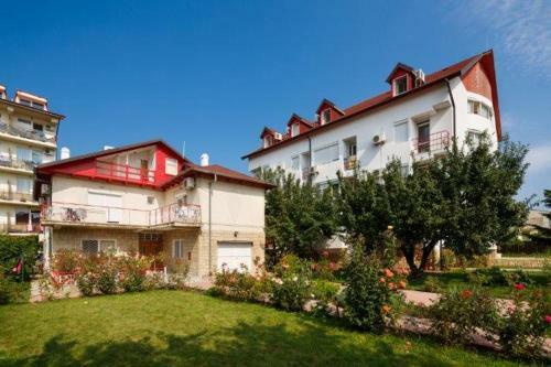 Hostal Vila Casa Blanca Mica