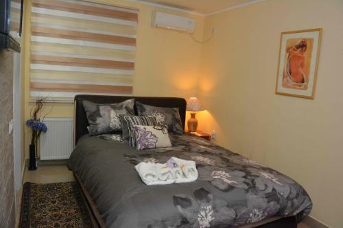 Hostal Guest House Vila Florida