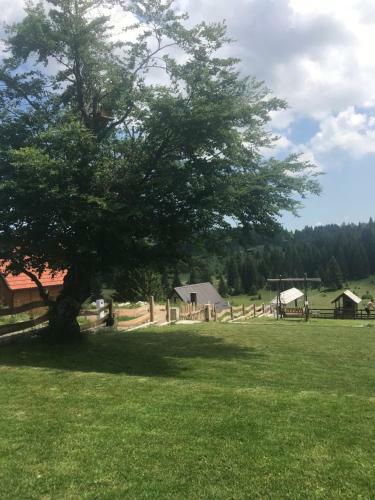 Lodge Brvnare Sekulic