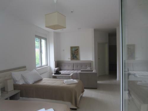 Hostal Villa Otava Lux