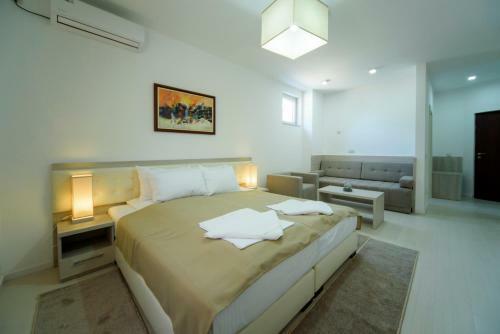 Hostal Villa Otava Lux