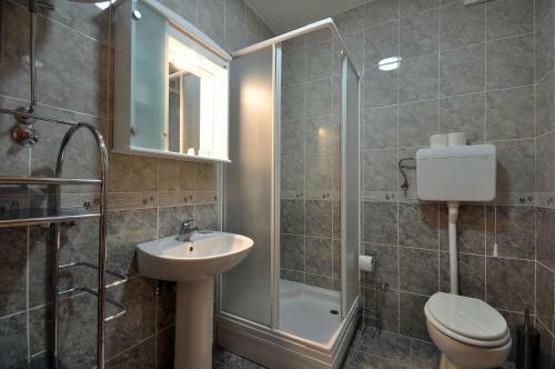 Apartments Iwa Centar