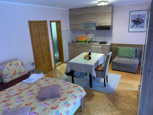 Apartmani Mi?i?