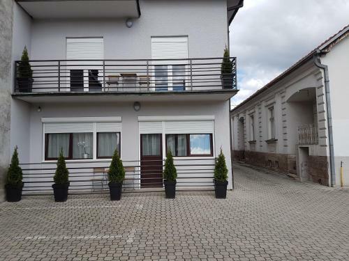 Apartments Spring