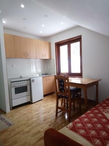 Hostal Apartments And Rooms Vicko
