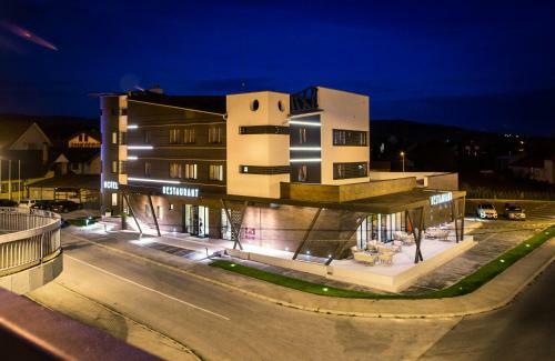Hotel Ideo Lux