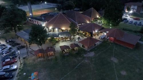 Motel Stari Hrast