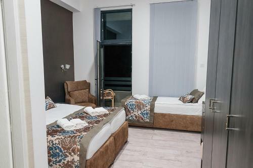 B&B Apostolovi?