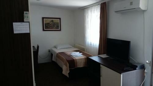 Gros Hotel - Leskovac
