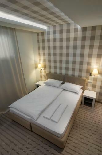 Hotel ?eneva Lux