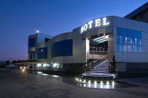 Hotel ?eneva Lux