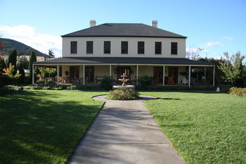 Hostal Ginninderry Homestead