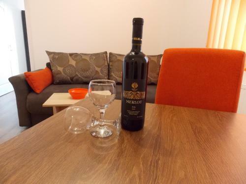Nik Apartmani