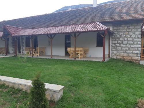 Apartmani Gmitrovic