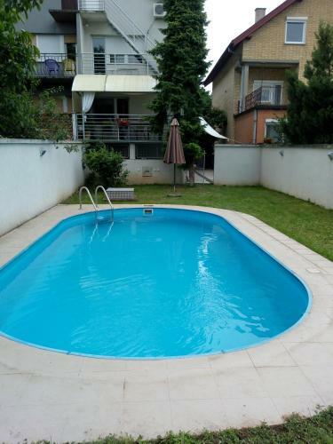 Lux Apartman Mia