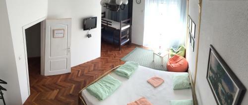 Alterna Home Hostel