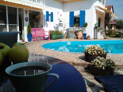 Villa Vintage Luxurious House