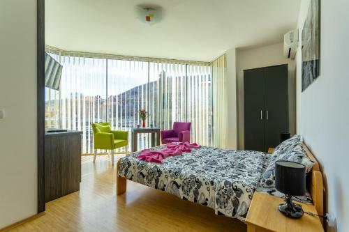 Hostal Guesthouse Sunny