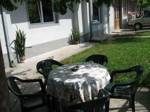 Lenka Apartments