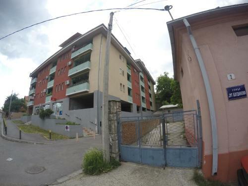 Brand New, Sunny Apartment