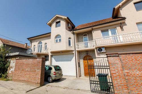 Kristall Apartments Sabac