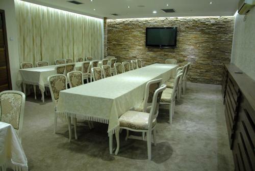 Hotel Dunav Po?arevac
