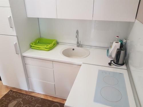 Apartment Simi?