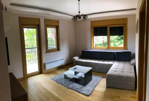 Apartments Djurkovac Alibi