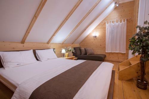 Lodge Brvnare Bor