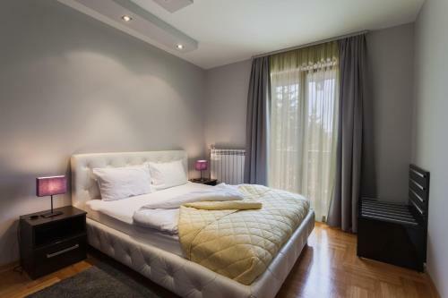 Apartamentos Vila Barovi? And Spa