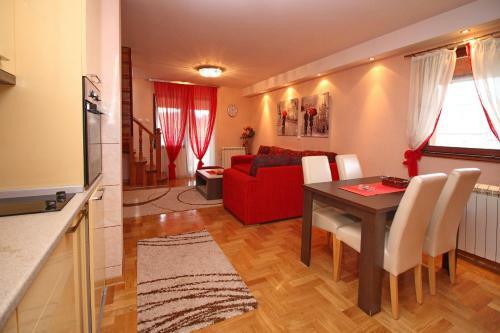 Stefan Apartment