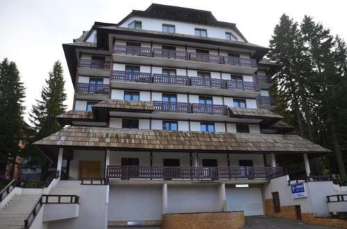 Apartments Vanja I Vrh
