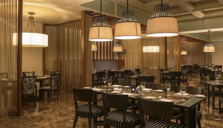 Hotel Westin & Le Meridien Bahrain City Centre