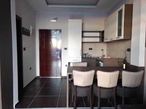 Apartment I-3