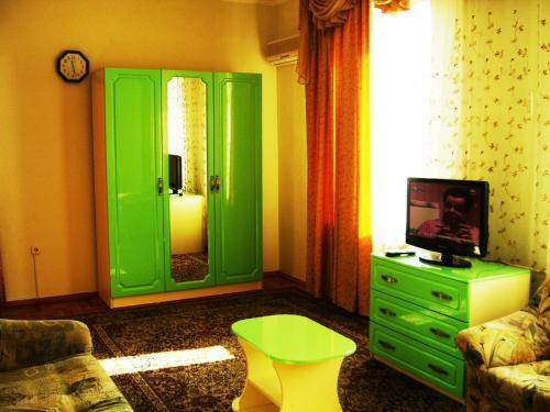 Yakor Hotel