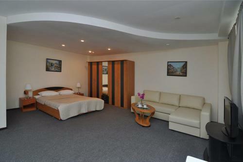 Hotel Divniy Mir Edem