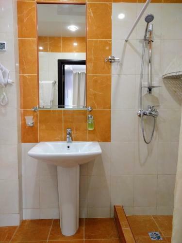 Hotel Divniy Mir Edem