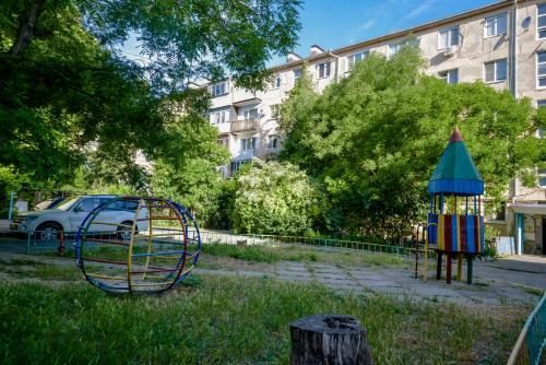 Apartments On Novorosiiskaia 264