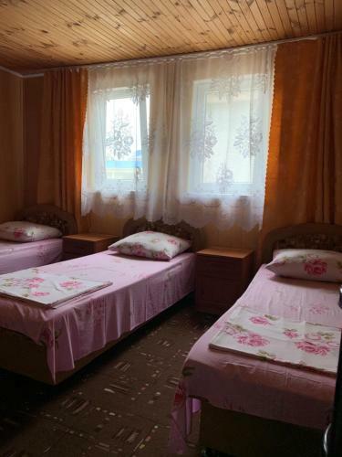 Hostal Lidiya Guest House