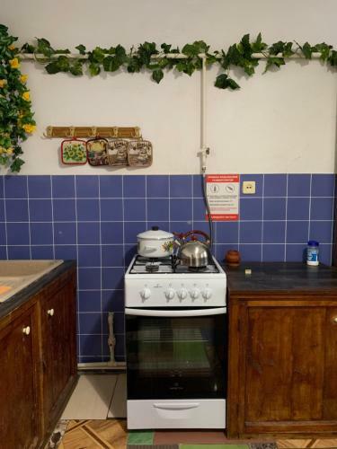 Hostal Lidiya Guest House
