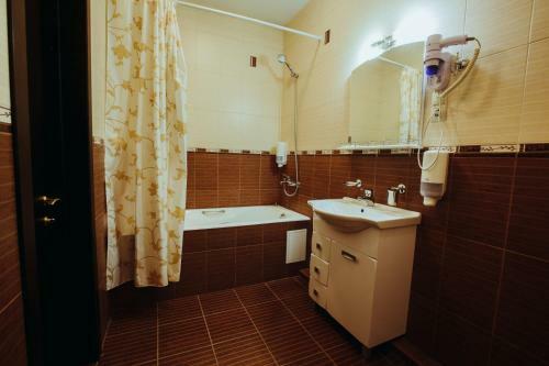 Grand Priboy Hotel