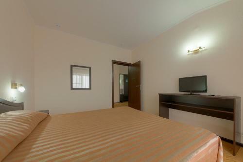 Yava Hotel