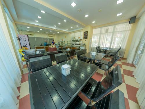 Yava Hotel