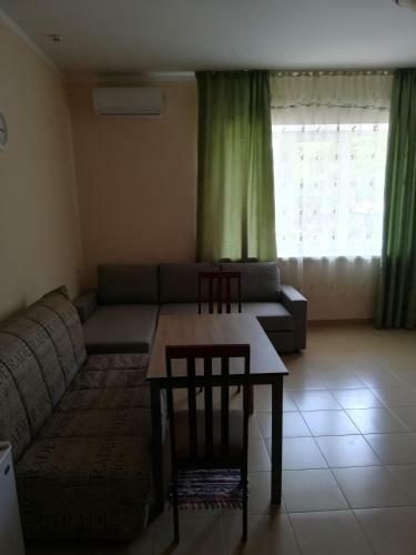 Apart-hotel "family House"