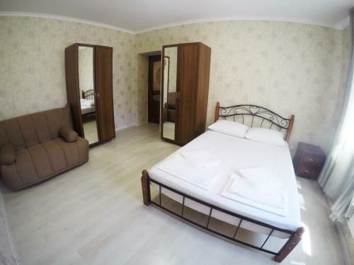 Hostal Gostevoi Dom Family