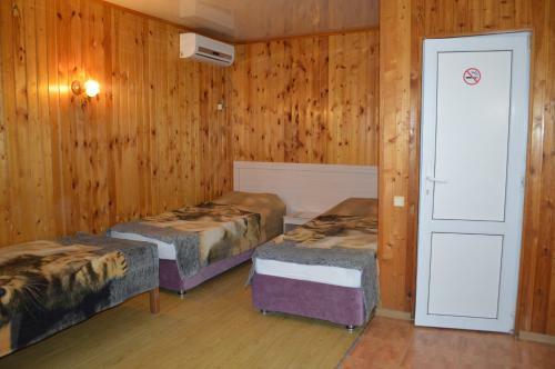 Hostal Guest House On Mikhailovskii