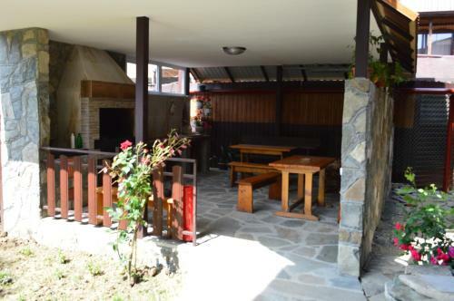 Hostal Guest House On Mikhailovskii