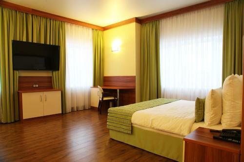 Angel Hotel
